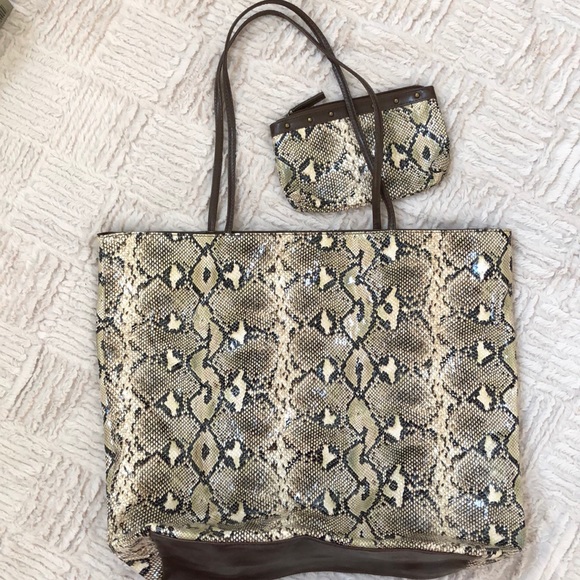 DSW Handbags - Large snakeskin print tote with extra pouch